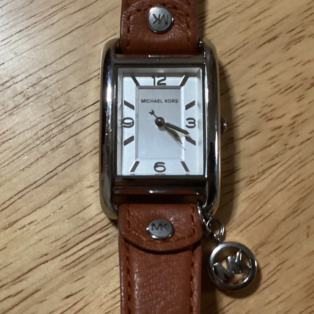 Vintage Michael Kors Women’s Watch Silver-tone with Brown Leather Band MK2165